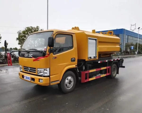 4cbm Dongfeng Sewer Cleaner Truck