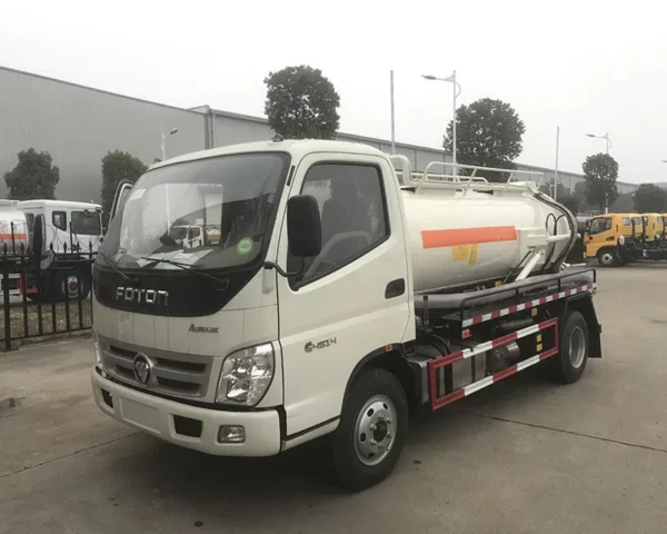 Foton Small Vacuum Sewage Suction Truck