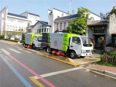 DONGFENG Small Street Sweeper Cleaner Truck