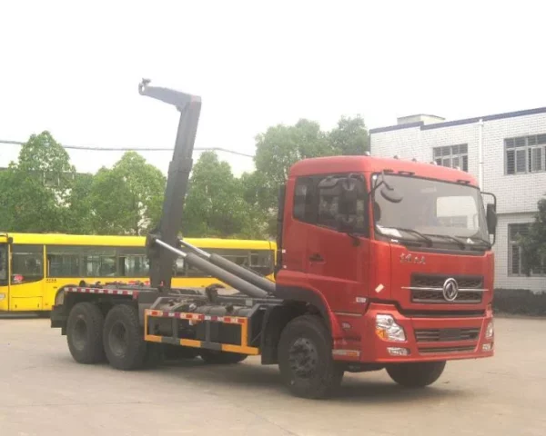 DONGFENG Roll On Roll Off Hook Loader Garbage Truck