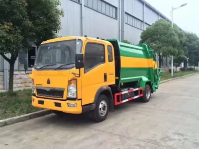 HOWO Rear Loader Garbage Truck