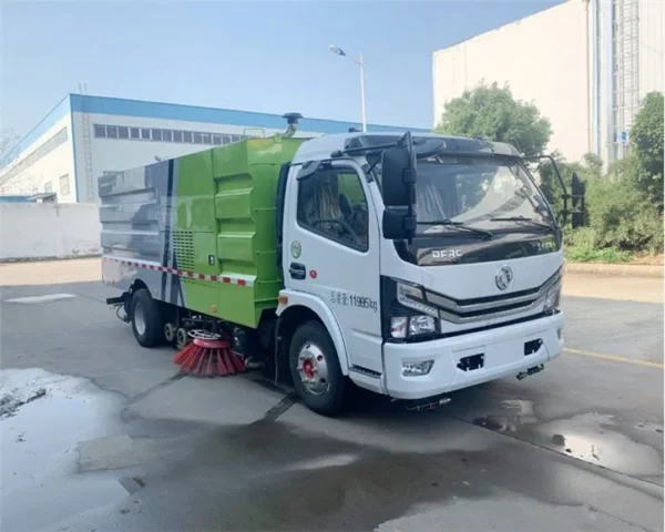 DFAC Small Road Sweeper Washing Cleaning Truck