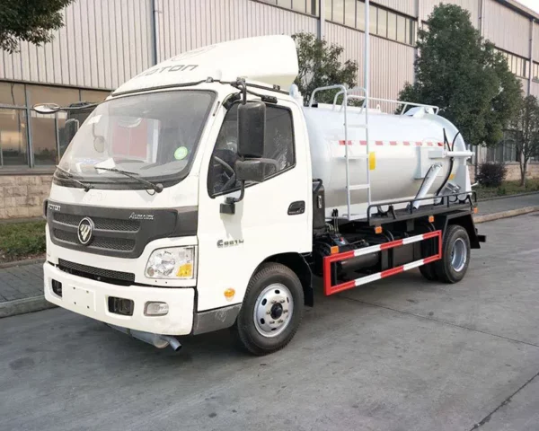 Foton Mini Toilet Vacuum Sewage Tank Truck