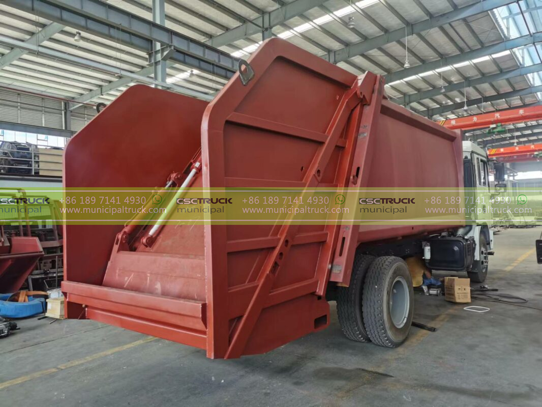 SHACMAN 14CBM Waste Compactor Truck Side