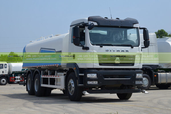 SINOTRUK 13 Ton Water Sprinkler Truck