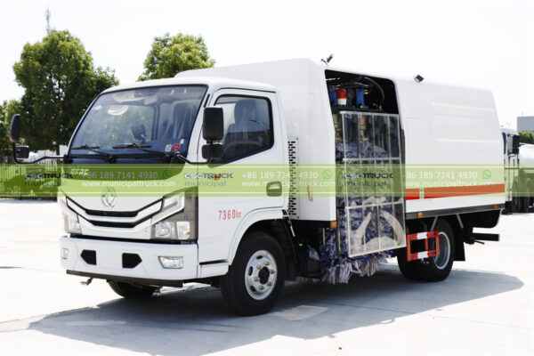 DONGFENG Road Fence Cleaner Truck