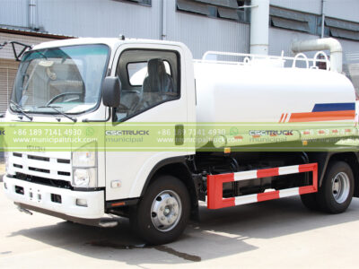 ISUZU 8,000L Water Sprinkler Truck