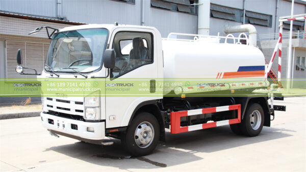 ISUZU 8,000L Water Sprinkler Truck