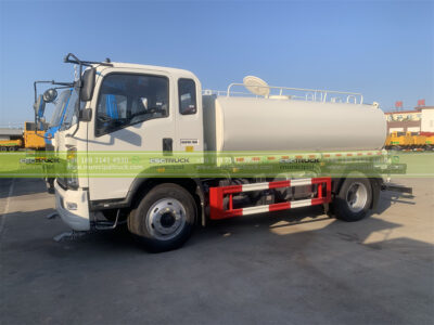 SINOTRUK 10,000L Water Distribution Truck