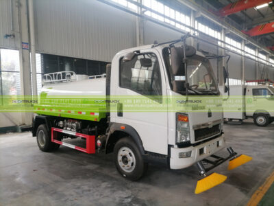 SINOTRUK 5,000L Water Tank Truck