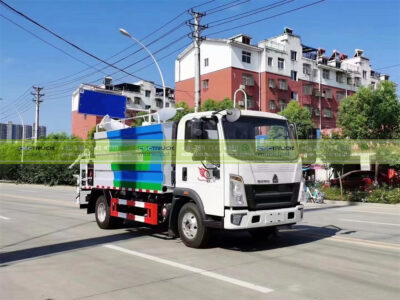 SINOTRUK 5CBM Dust Control Truck