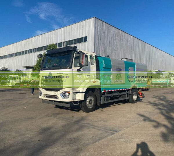 SINOTRUK Dry Clean Sweeper Truck