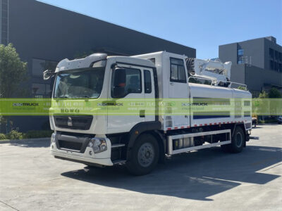 SINOTRUK Road Fence Cleaning Truck