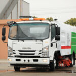 ISUZU Street Sweeper Truck Very Front