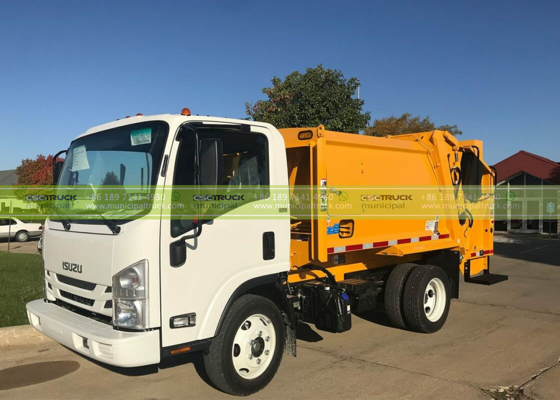 Rear Loader Garbage Truck