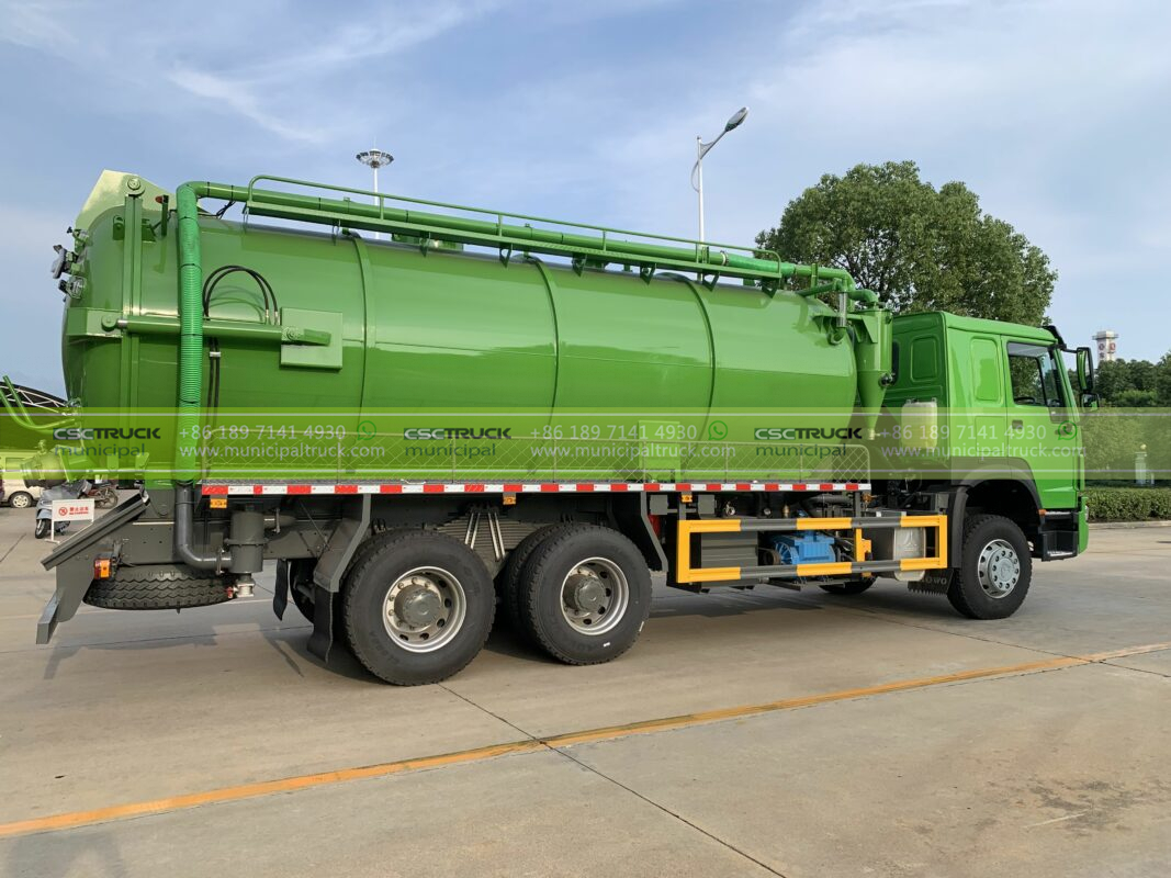 SINOTRUK Vacuum Sewer Truck 18000L Right Container