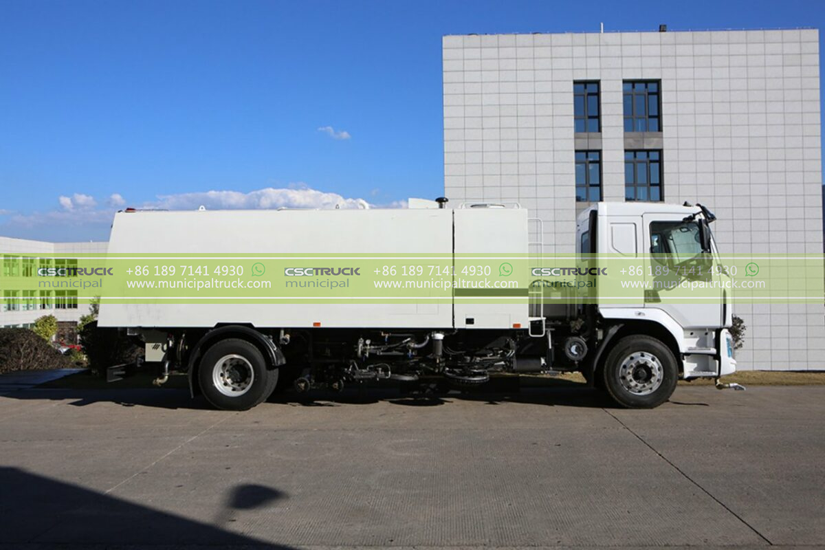 waterless sweeper truck