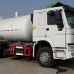 HOWO 12000 Liter Sludge Sewer Suction Vacuum Truck Left