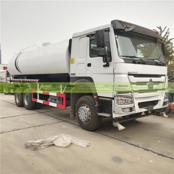 HOWO 30 Ton Water Sprinkler Tank Truck