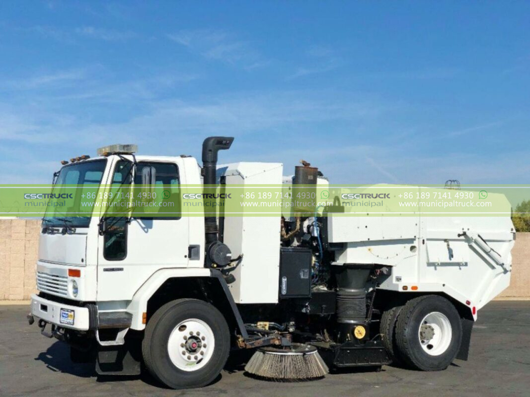 Waterless Sweeper Truck