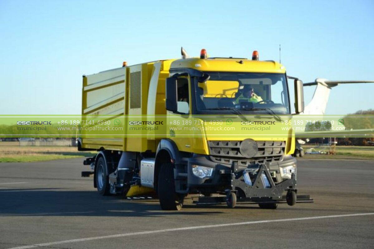 Airport sweeper truck