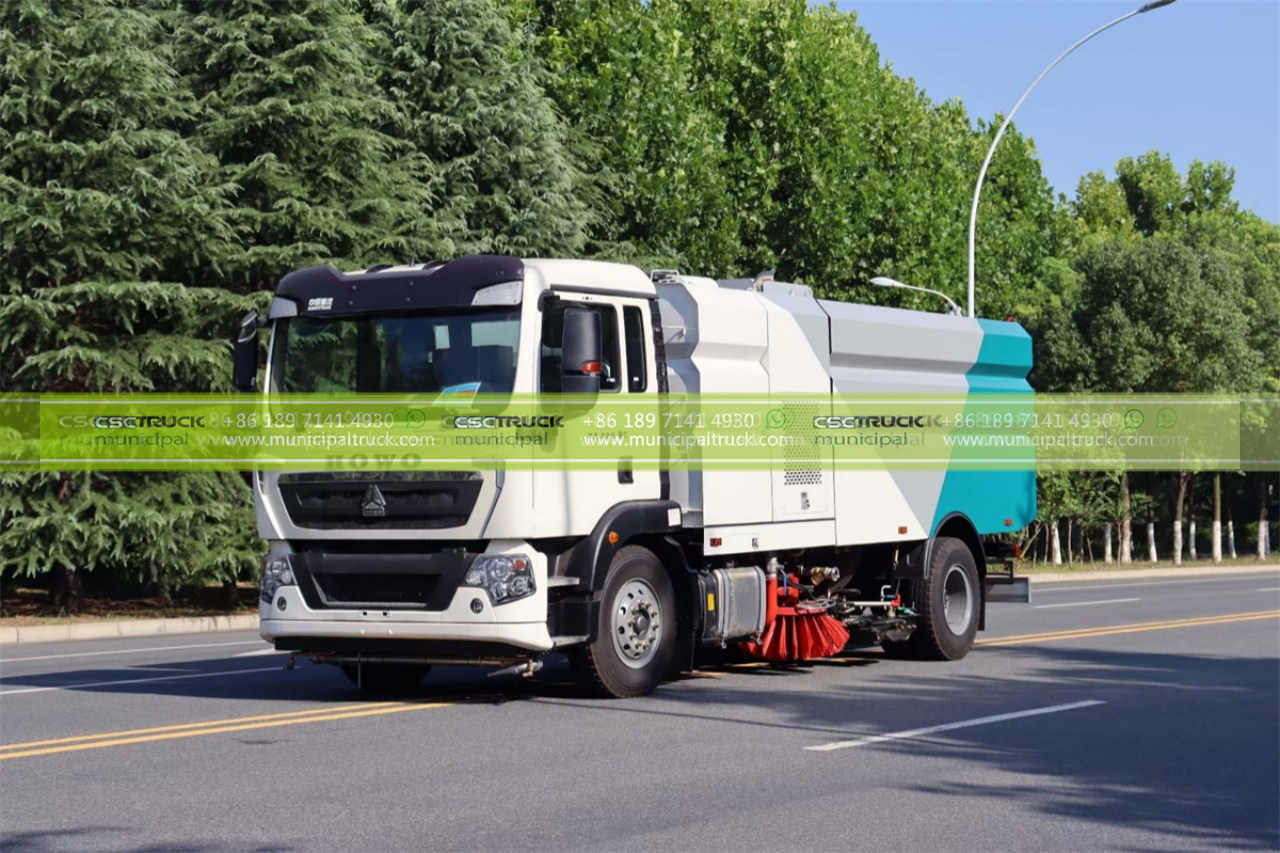 SINOTRUK-Road-Flushing-Sweeper-Truck-1.j