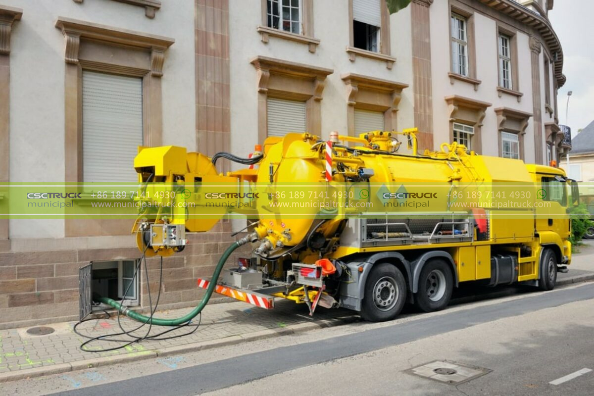 Vacuum Sewer Truck (2)