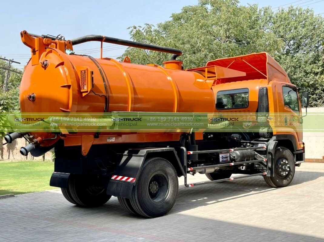 vacuum sewer truck (4)